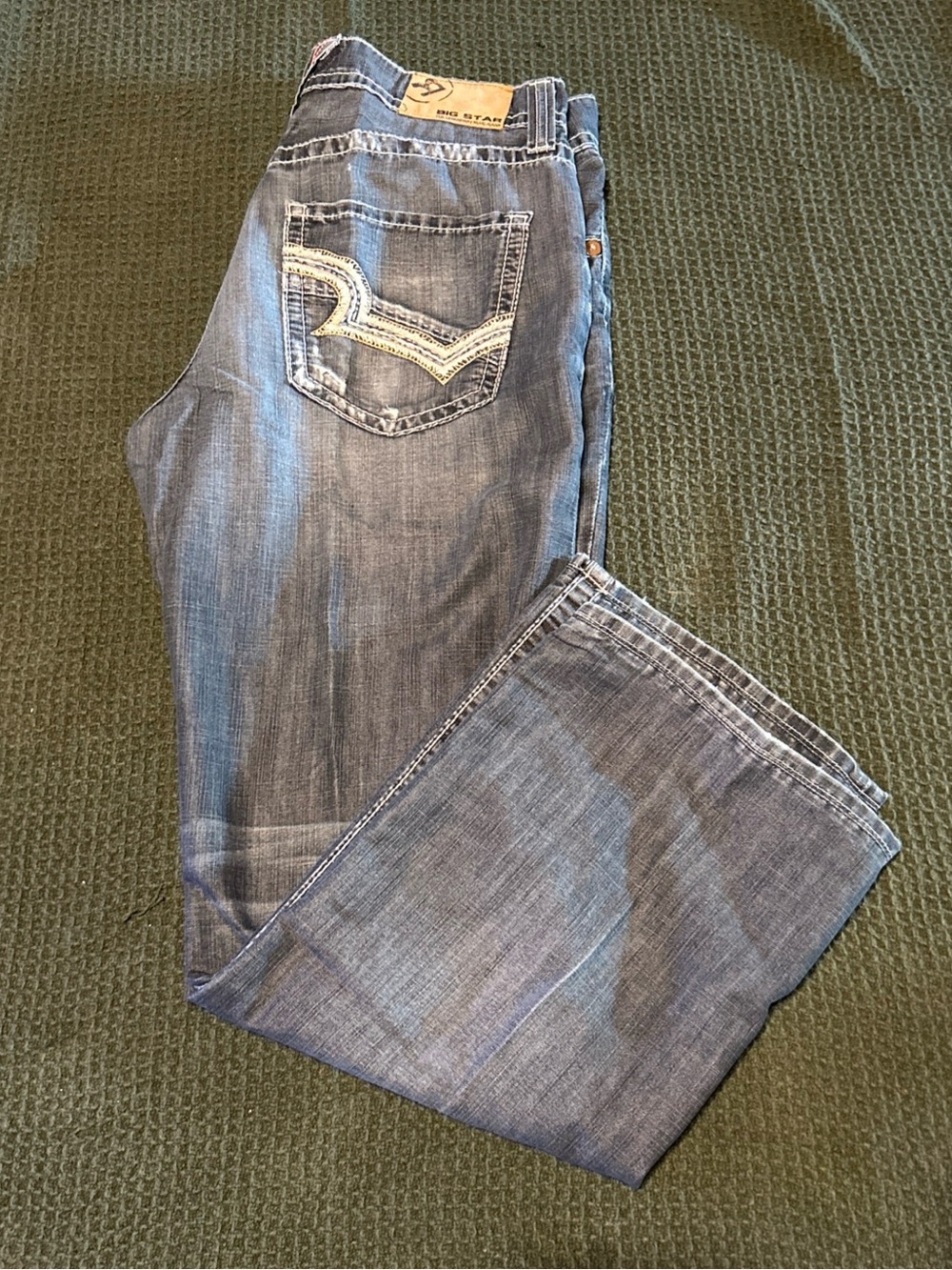 Buckle Big Star Men’s Pioneer Bootcut Denim Jeans Size 33R Distressed Stylish